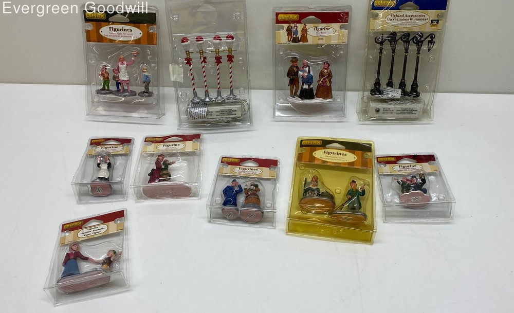 10 Vintage Lemax Figurines Mixed Lot - Untested Lighted & IOB