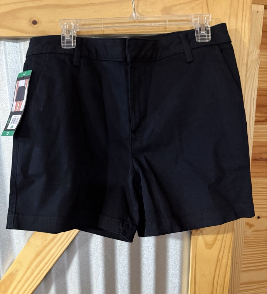 Banana Republic Women's Black Shorts. New. Size 12. Cotton Blend, Flat Front