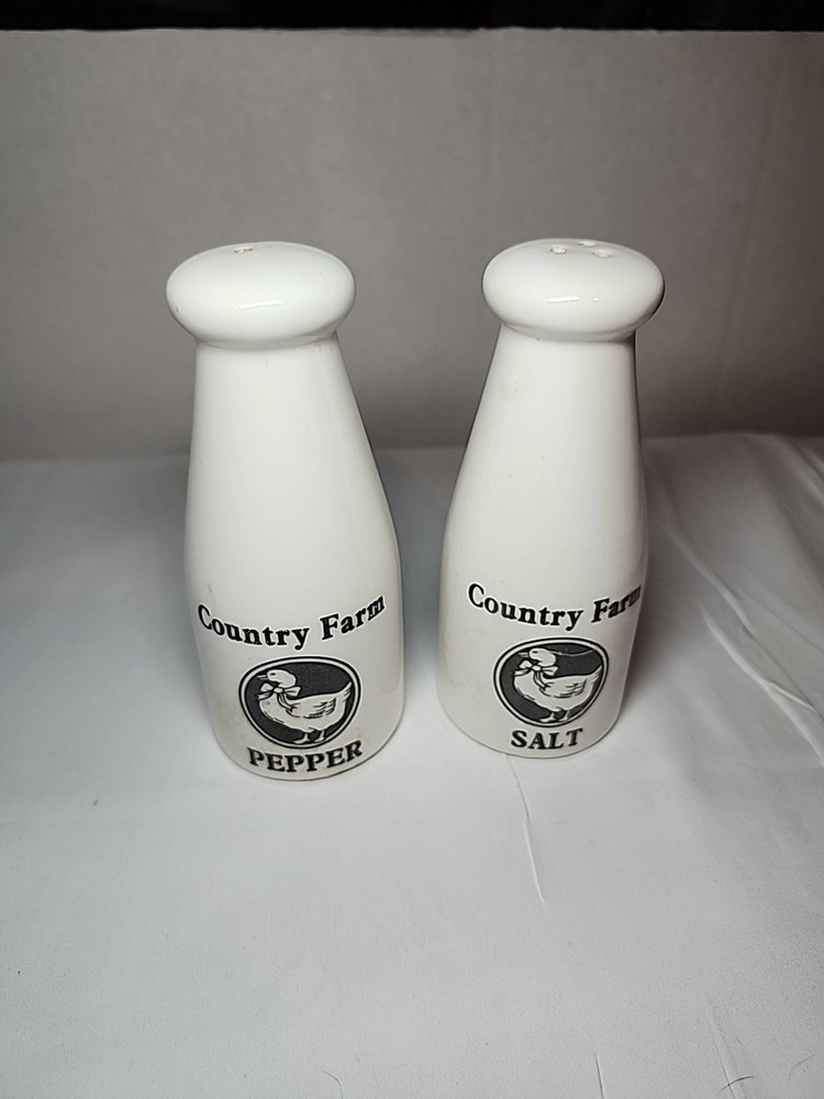 VINTAGE Country Farm Milk Bottle Salt & Pepper Shakers Geese Duck Ceramic 🎄🎁🎅