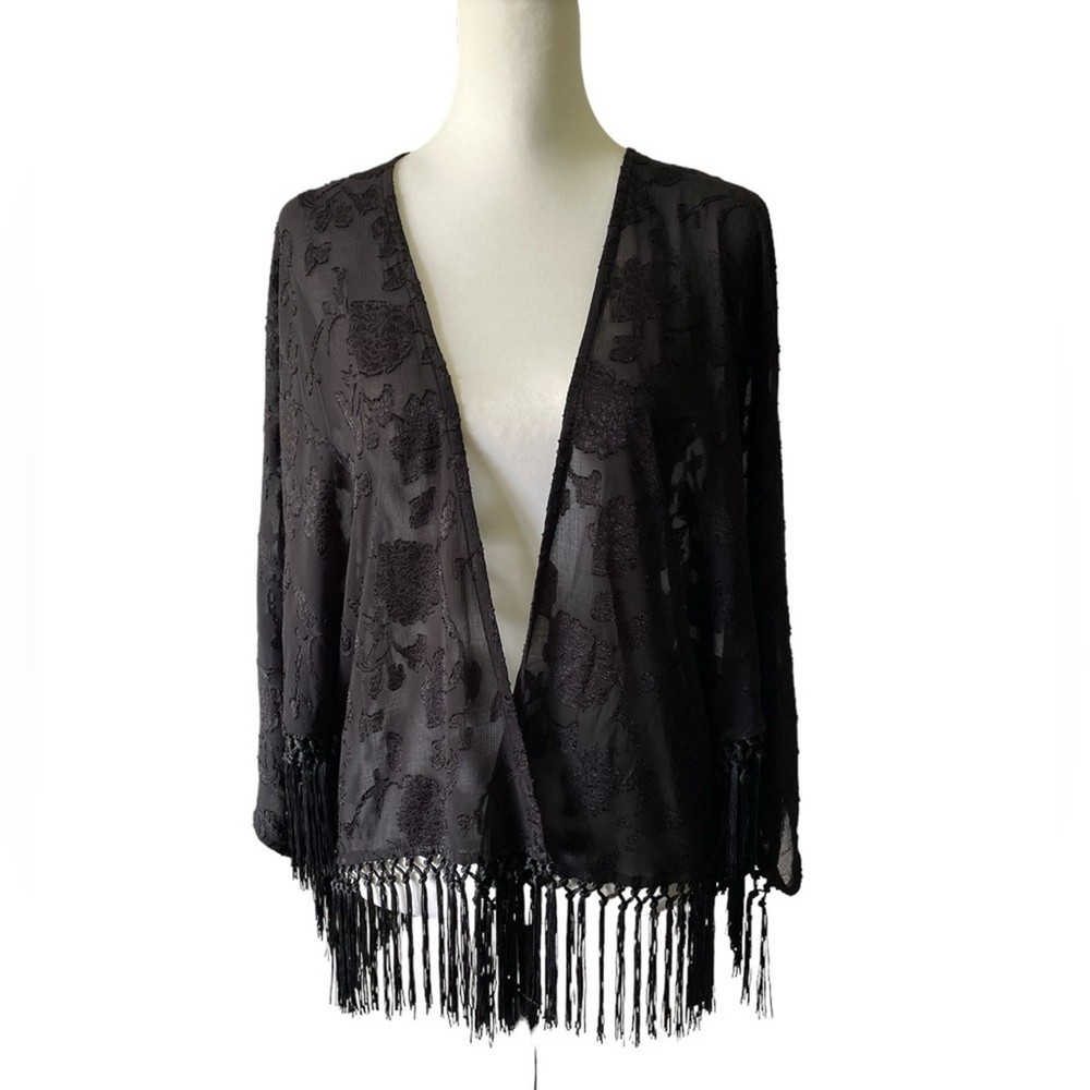 Vince Camuto black floral fringed short kimono shrug jacket, one size, bohemian