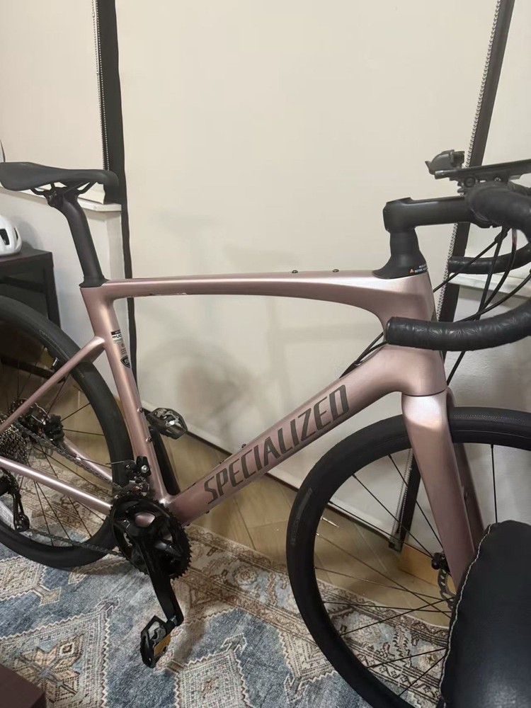 Specialized Roubaix Sport 105 Road Bike 58cm Carbon Fiber 700C Rose/Black
