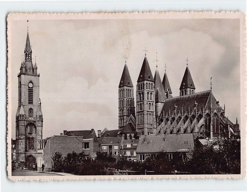 Postcard Cathédrale et Beffroi Tournai Belgium