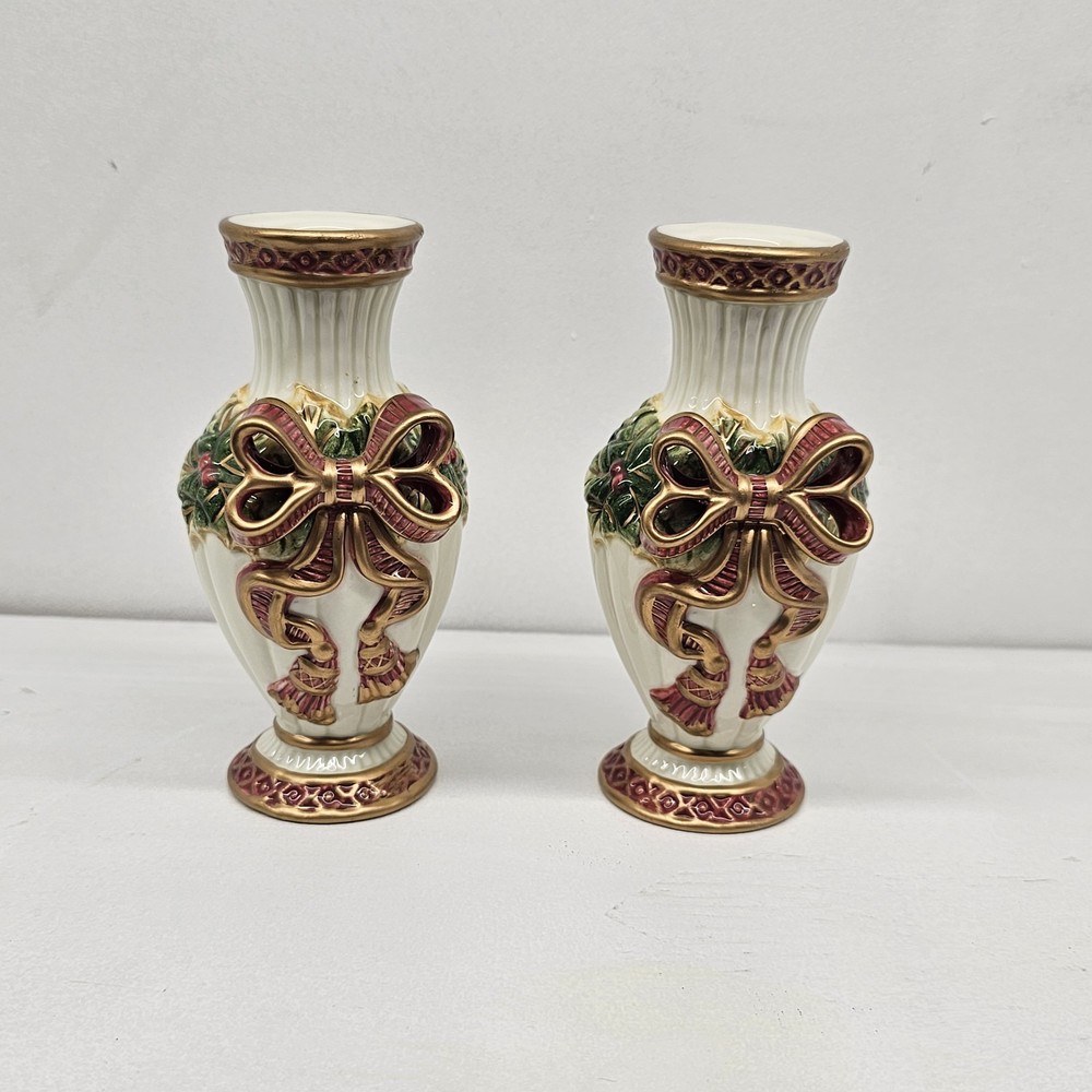Fitz and Floyd Essentials Noel Pair Candle Holders Christmas Bow Ribbon Holly 5