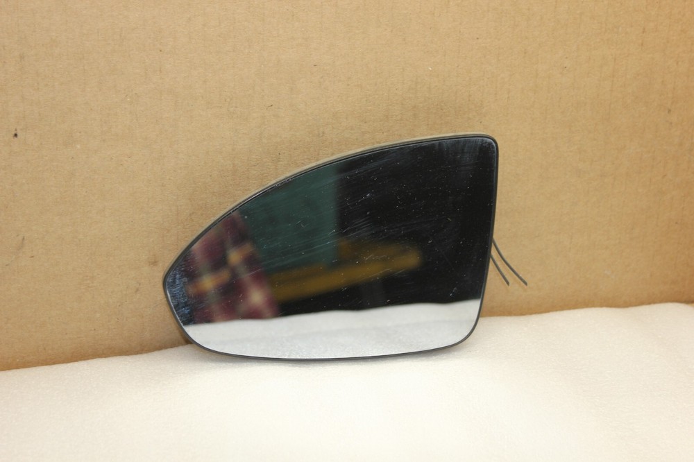OEM 2011-2016 CHEVROLET CRUZE DRIVERS SIDE MIRROR GLASS LH (G59)