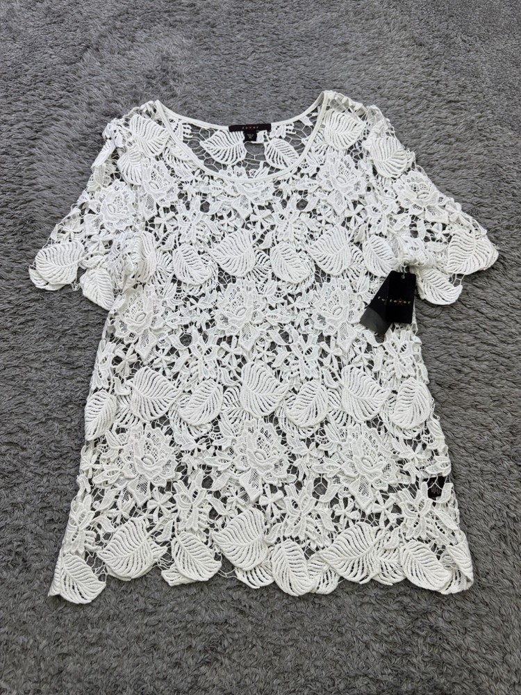 Fever Top Women XL White Floral Lace Crochet Short Sleeve Beachy Blouse NWT