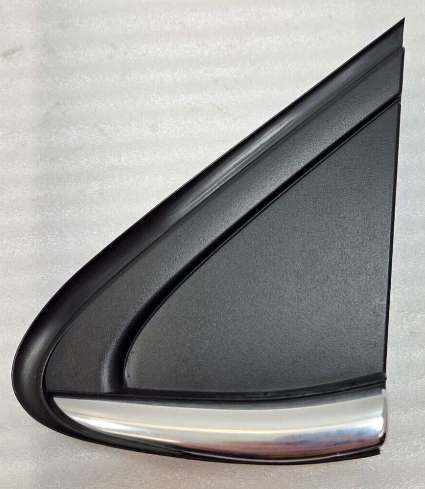 2016-2019 CHEVROLET CRUZE FRONT LEFT FENDER UPPER REARWARD CORNER MOLDING OEM