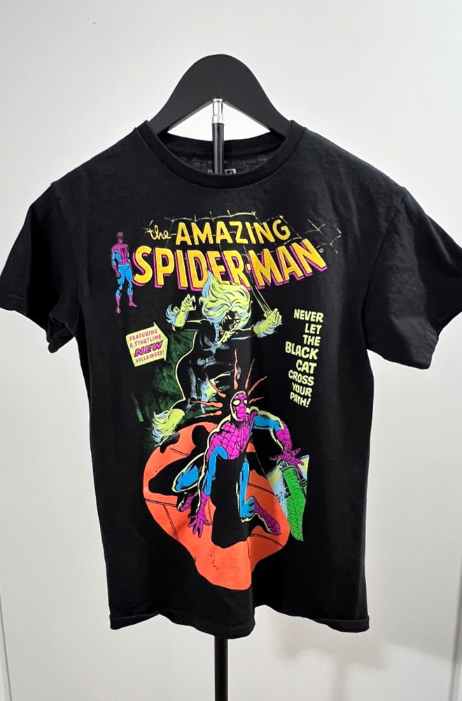 Marvel-Amazing Spider-Man Black Shirt Size Small Excellent Condition