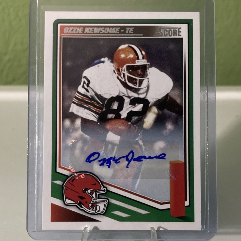 2025 Panini Score Ozzie Newsome Autographed #70 Cleveland Browns Football Card