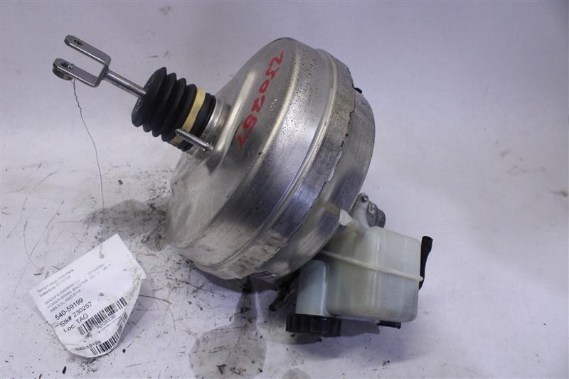 Used Power Brake Booster fits: 2014 Mercedes-benz Mercedes e-class 212 Type Sdn