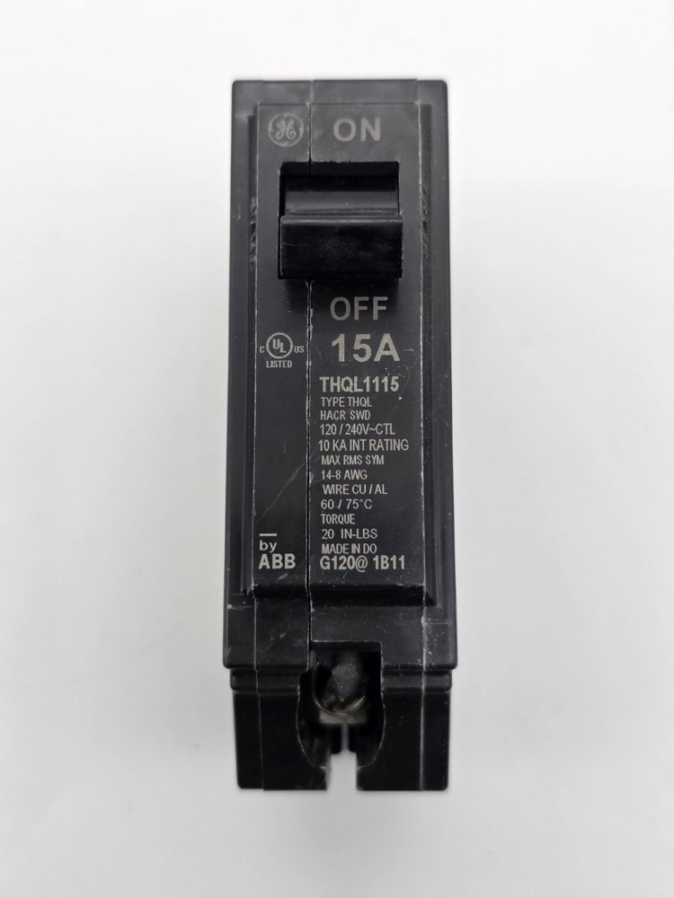 GE Q-Line 15 Amp 1 Single-Pole Circuit Breaker  BRAND NEW