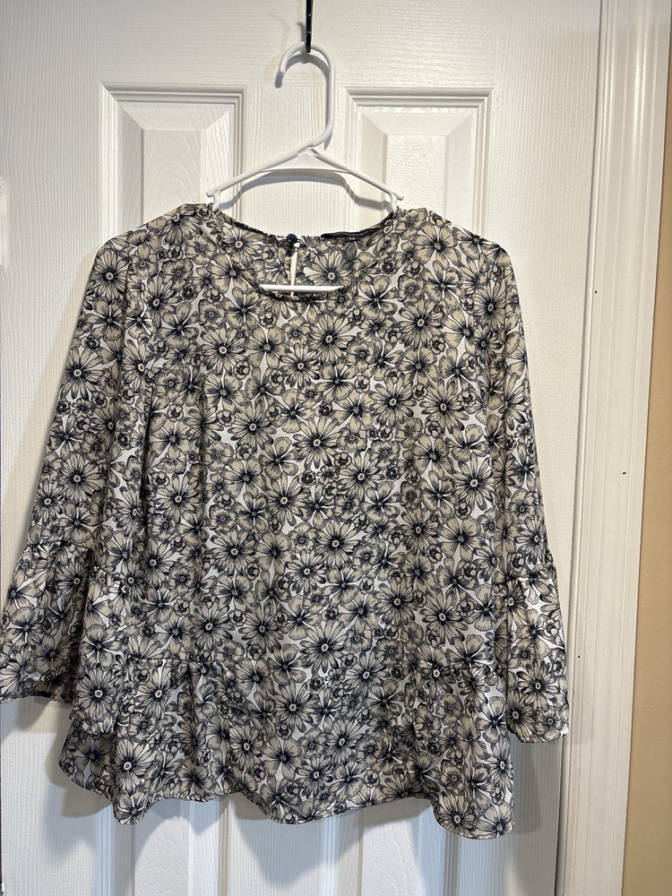 Banana Republic Floral Peplum Blouse XS Black White  Boho 3/4 Sleeve Top