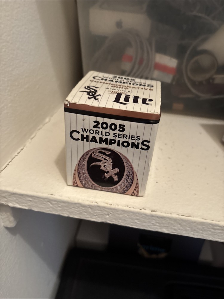 Chicago White Sox 2015 SGA - Commemorative Replica Ring 2005 World Series Promo