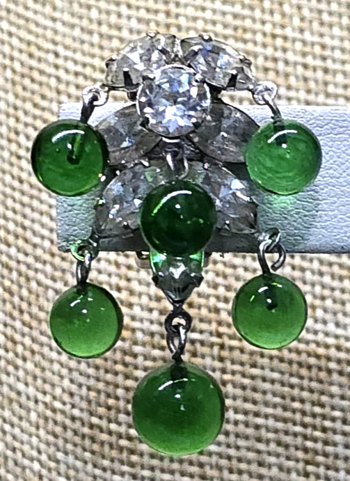 Vintage Kramer Gripoix Glass Rhinestone Clip Earring SINGLE