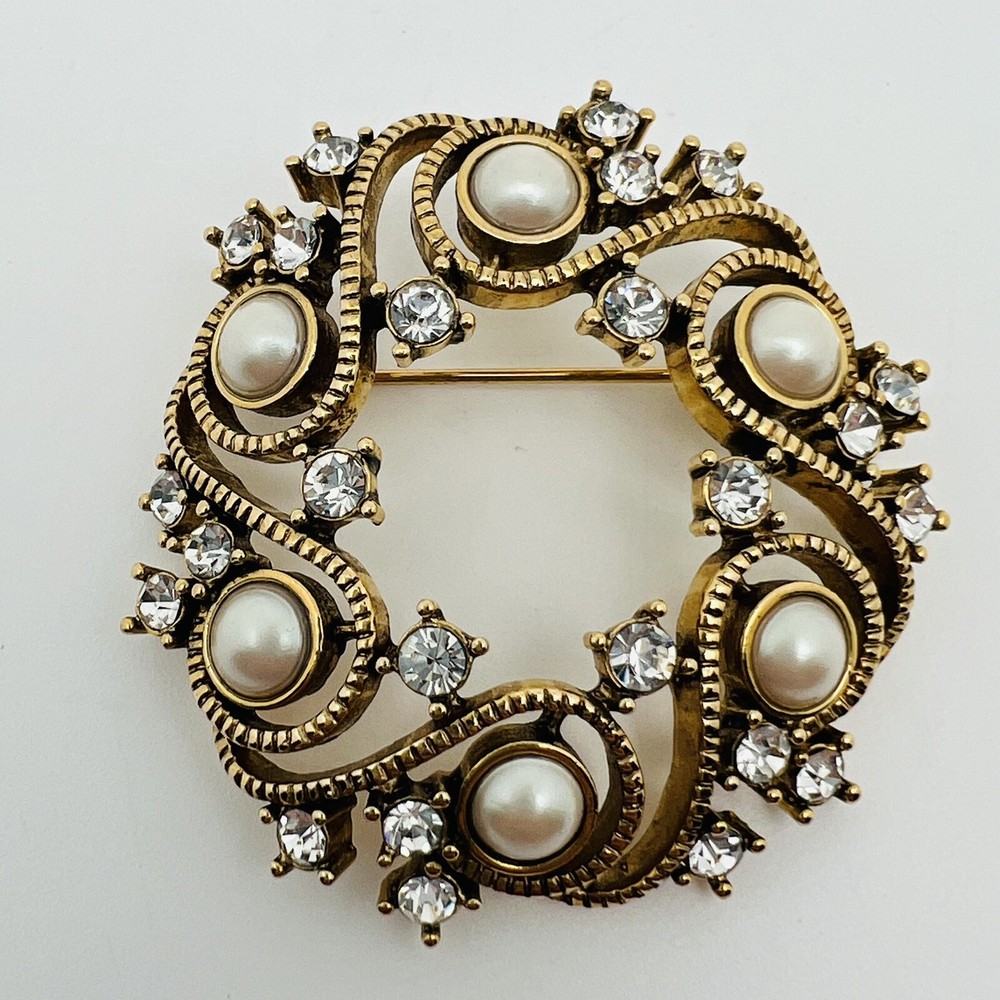 Vintage Monet Brooch Pin Elegant Wave Open Swirl Faux Pearl Rhinestone Gold Tone