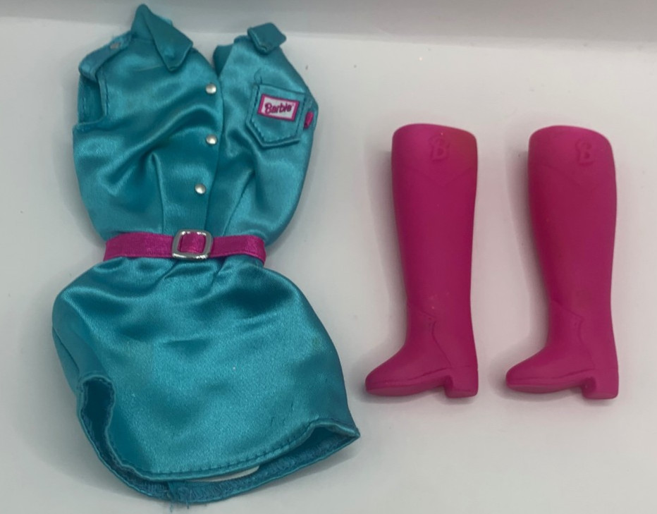 Vintage Toy Story Tour Guide Barbie Fashion Outfit Clothing Dress W Pink Boots