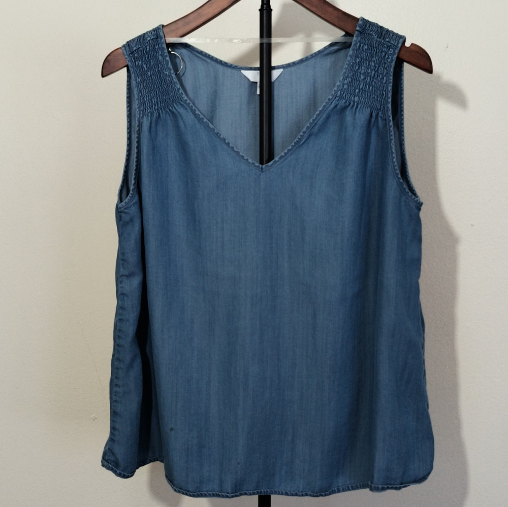 Time and Tru Women's L (12-14) Blue Solid Smocked V-Neck Sleeveless Tank