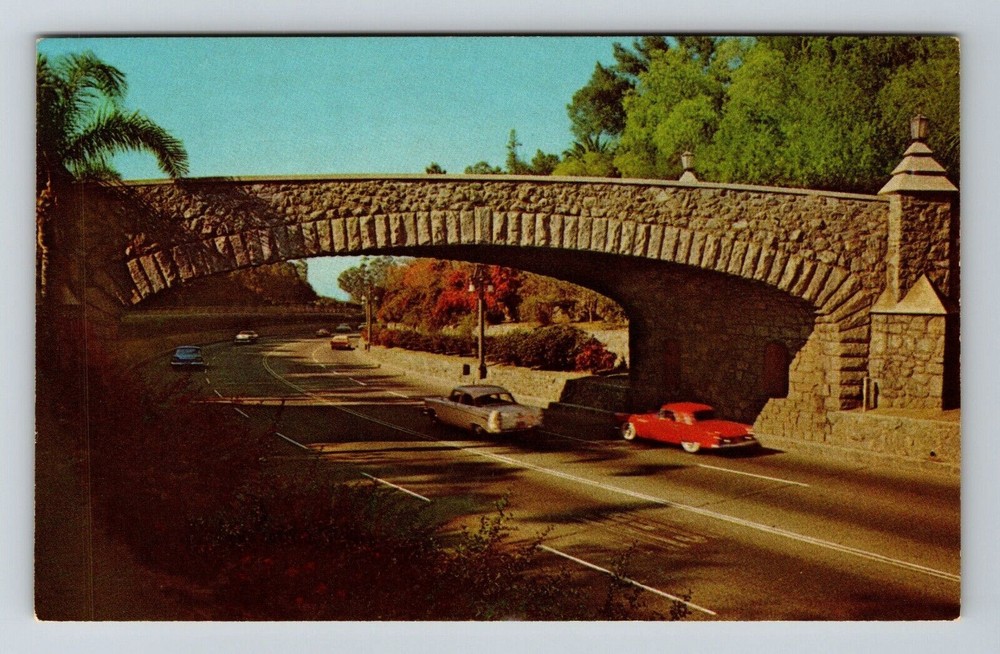 Riverside CA-California, Buena Vista Drive, View Bridge, Vintage Postcard
