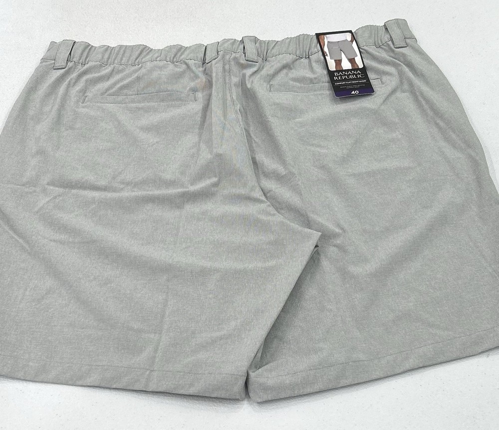 Banana Republic Men's Comfort Flat Front Shorts, Gray, Size 40