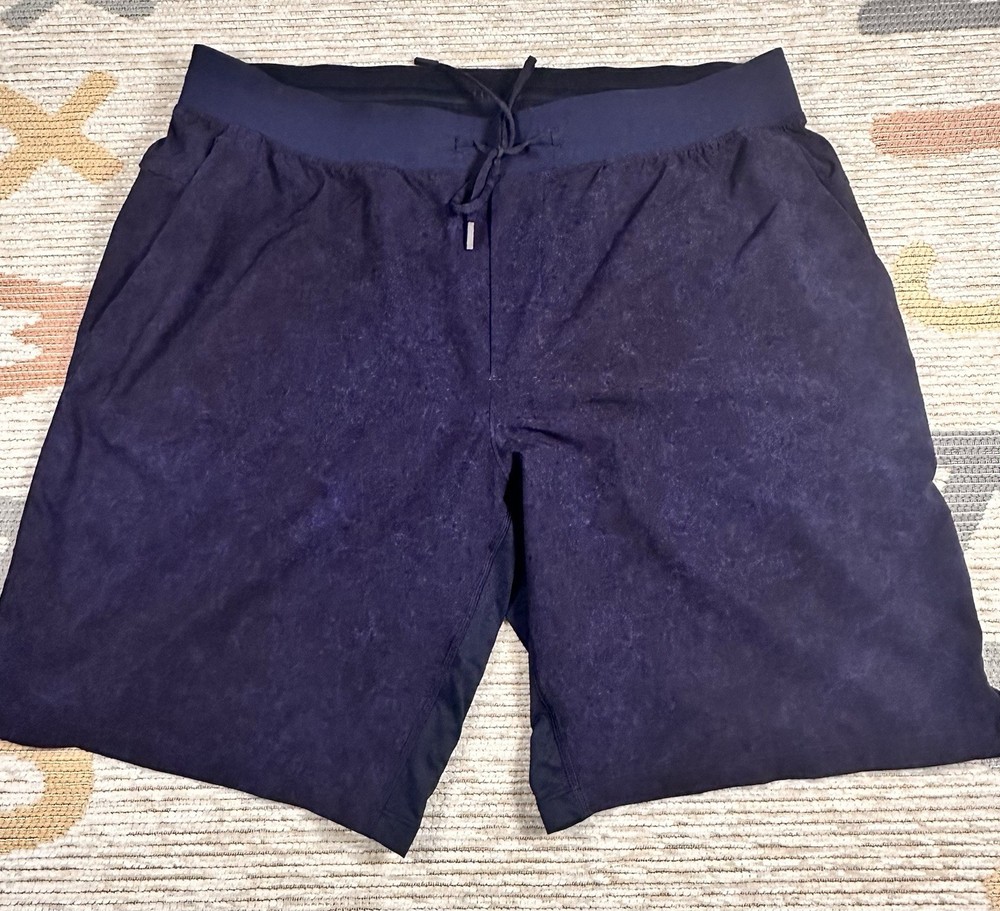 Lululemon Shorts Mens 2XL Blue Camo THE 9 Inch Lined Running Athletic Drawstring