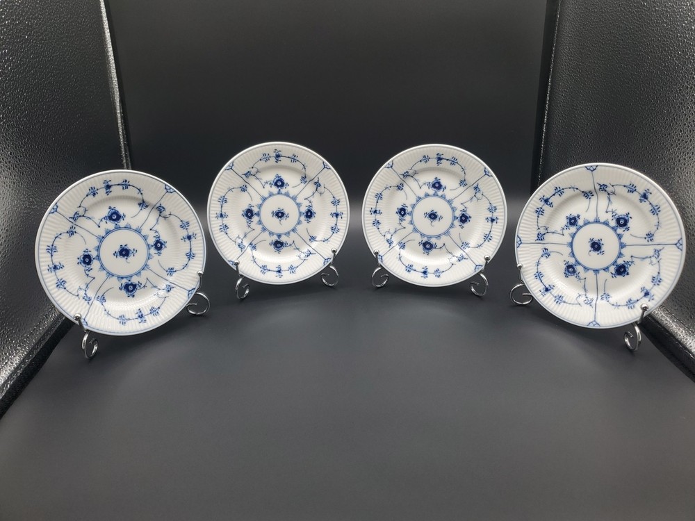 Royal Copenhagen Blue Fluted Plain Bread & Butter Plates 1-# 181 Set of (4)