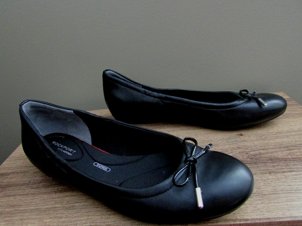 Rockport Total Motion Adelyn Black  leather slip on comfort Ballet Flats-SZ 9