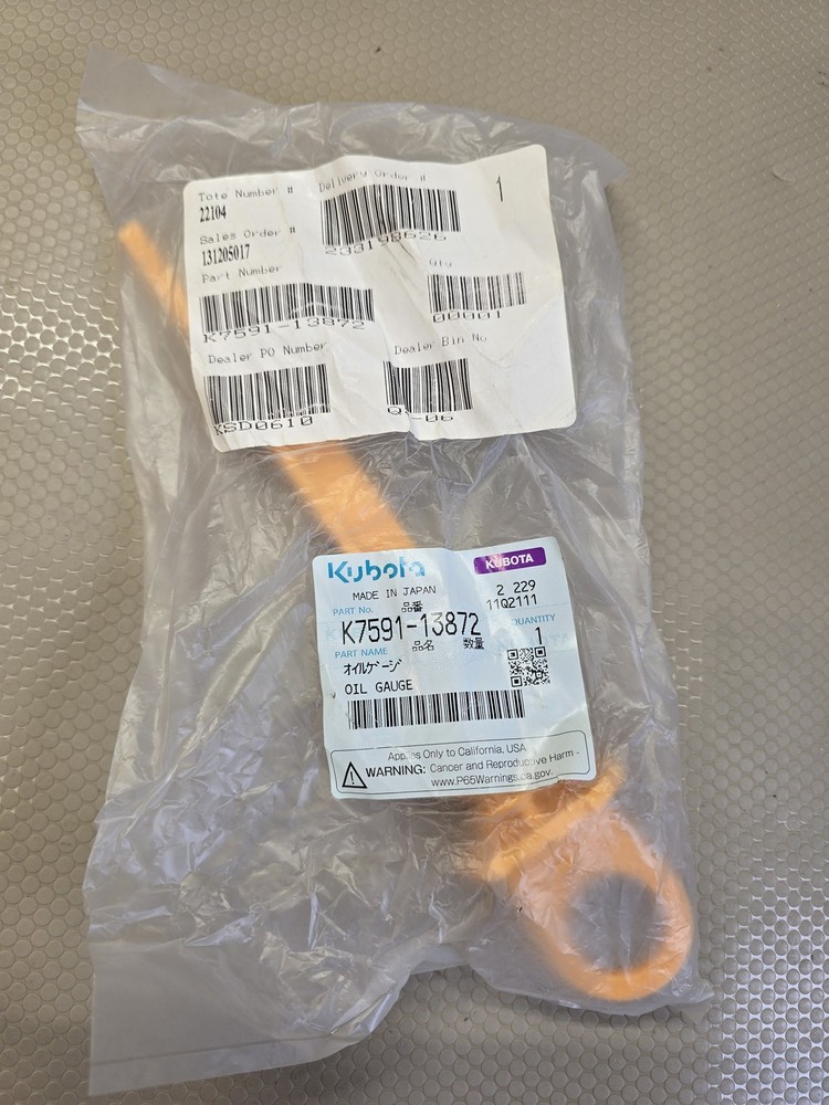Kubota K7591-13872 Oil Gauge Dipstick RTV-X900 RTV-X1100 RTV-X1120 New OEM