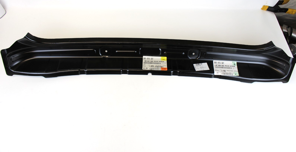 Genuine Audi 8V5-813-307 Rear Body Reinforced Apron Audi A3 S3
