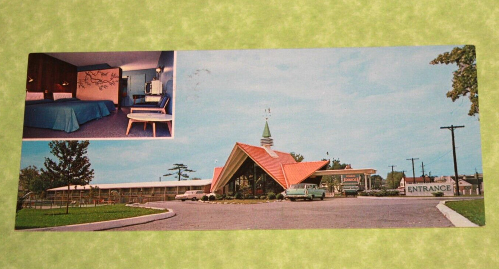 Vintage Souvenir Travel Postcard Howard Johnson's King of Prussia PA