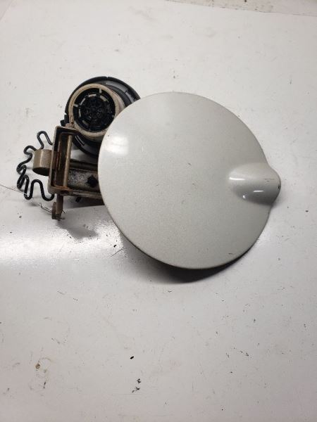 ENDEAVOR  2010 Fuel Filler Door 1093328