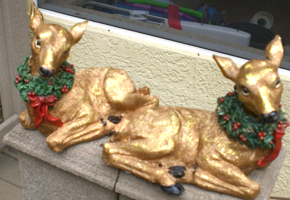 Lot of 2 Sitting Metallic Gold DEER w/ Wreaths  NEW without Box