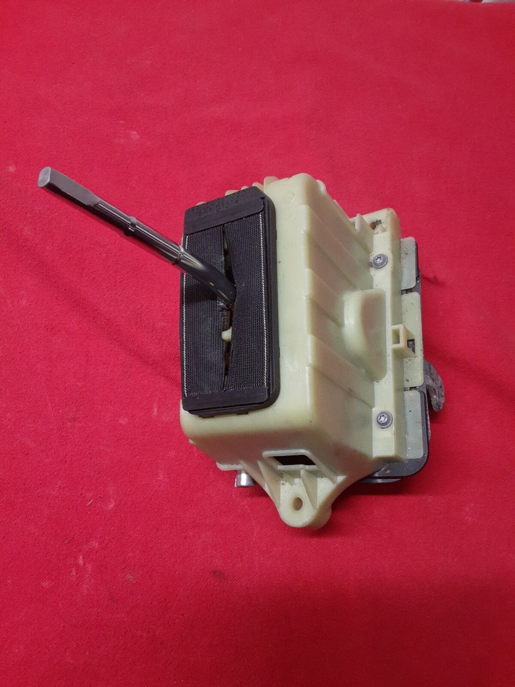 2012 Mercedes C-Class Transmission Floor Gear Shifter Selector Handle