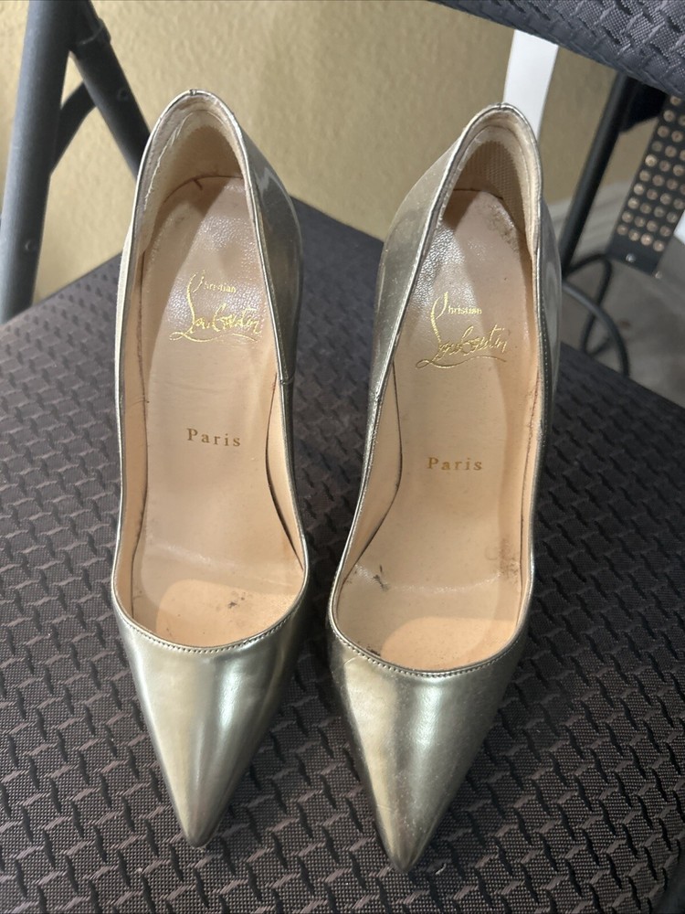 christian louboutin so kate gold size 35