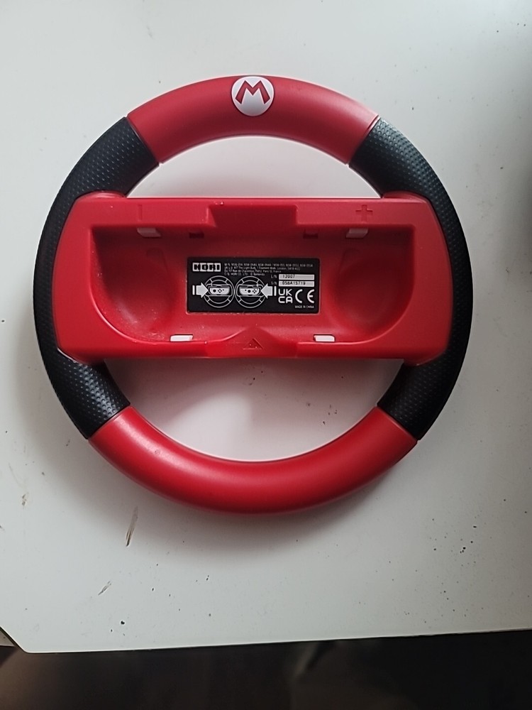 HORI Official Nintendo Switch Mario Kart 8 Deluxe Racing Wheel Mario Version CIB