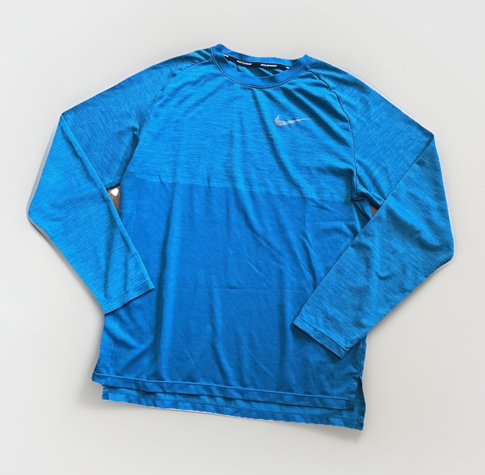 Nike Men’s Small Blue Running Dri-Fit Long Sleeve Shirt Work Out Gym Athletic