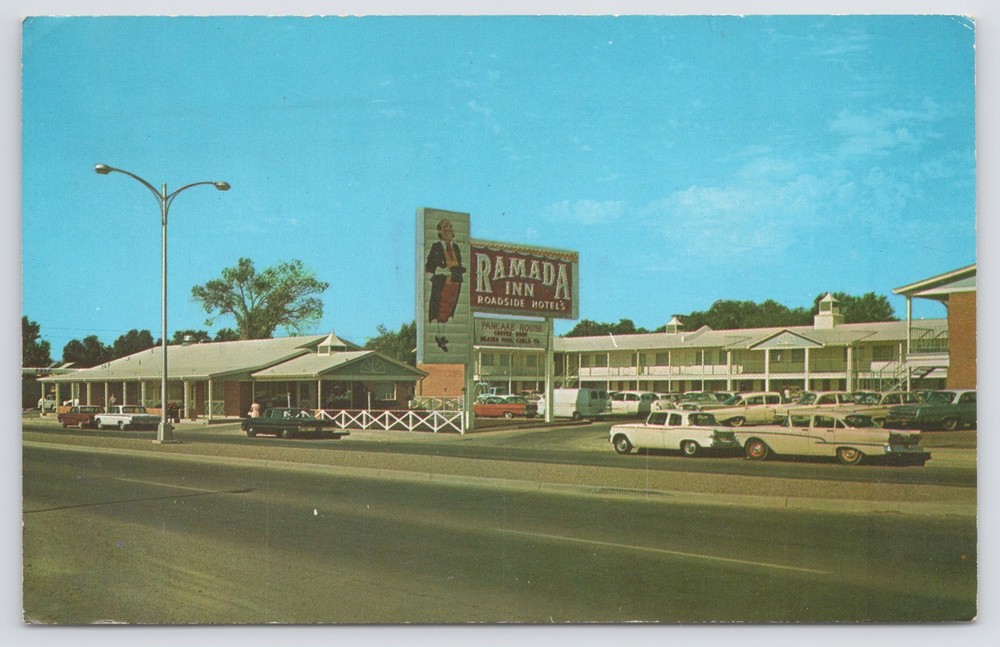 Street View Of Ramada Inn~Roswell New Mexico~Petley Studios~Vintage Postcard