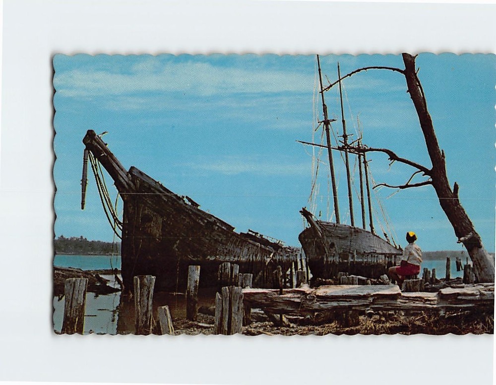 Postcard Hesper & Luther Little Schooners Wiscasset Maine USA