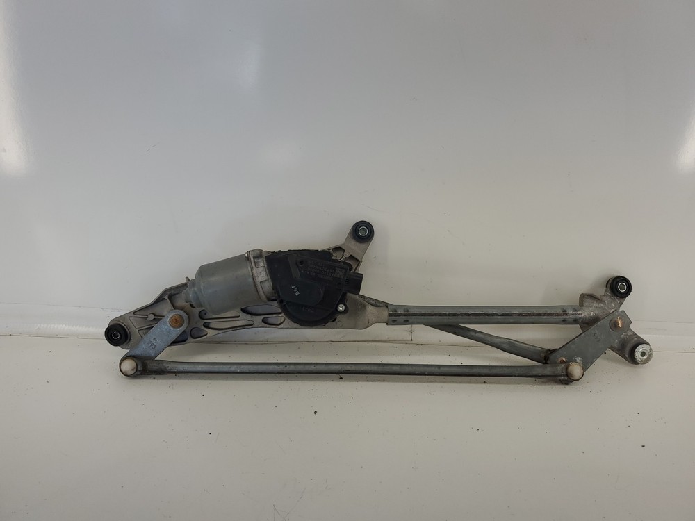 2007-2011 Toyota Camry LE OEM Front Windshield Wiper Motor