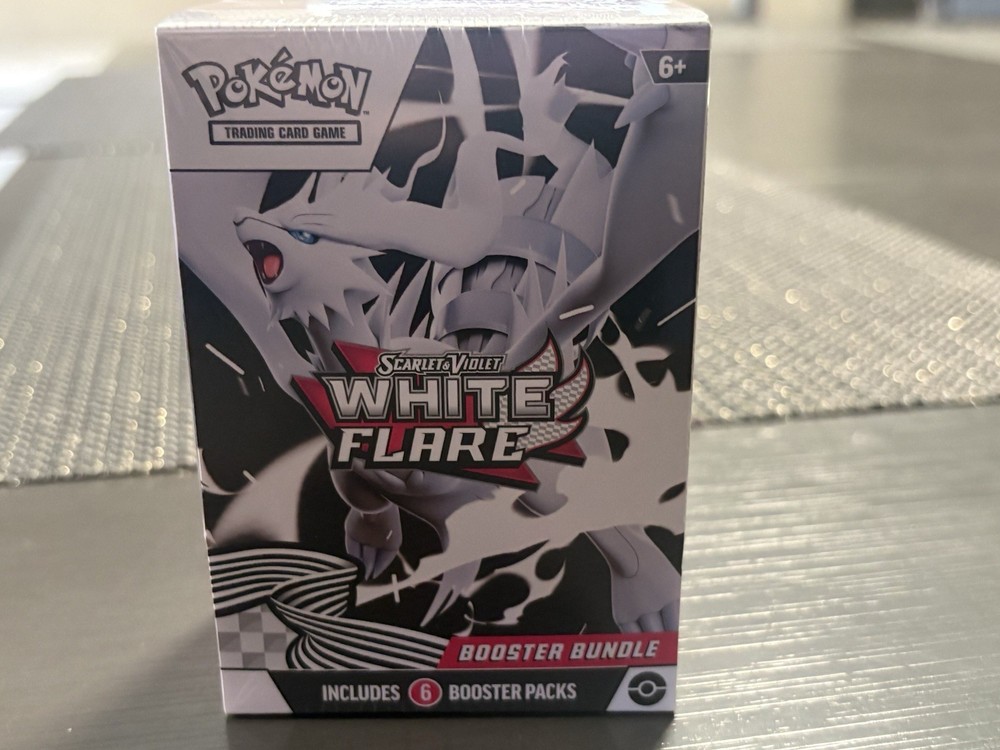 Pokémon TCG Scarlet & Violet—White Flare Booster Bundle Box (6 Packs)