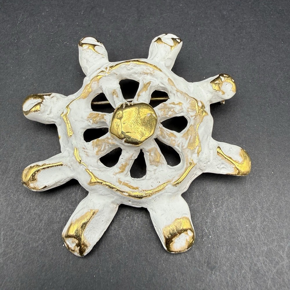 Vintage M.Jent White & Gold Nautical Ship Wheel Brooch Pin Enamel Gold Tone