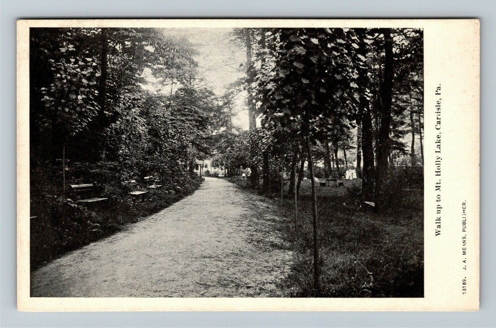 Carlisle PA-Pennsylvania, Walk Up To Mt Holly Lake Vintage Souvenir Postcard