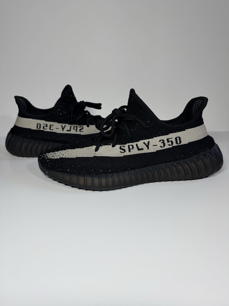 Yeezy Boost 350 V2 Core Black White