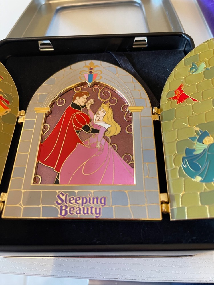 Disney JumboPin Sleeping Beauty Prince Phillip Featured Artist Collection LE 500