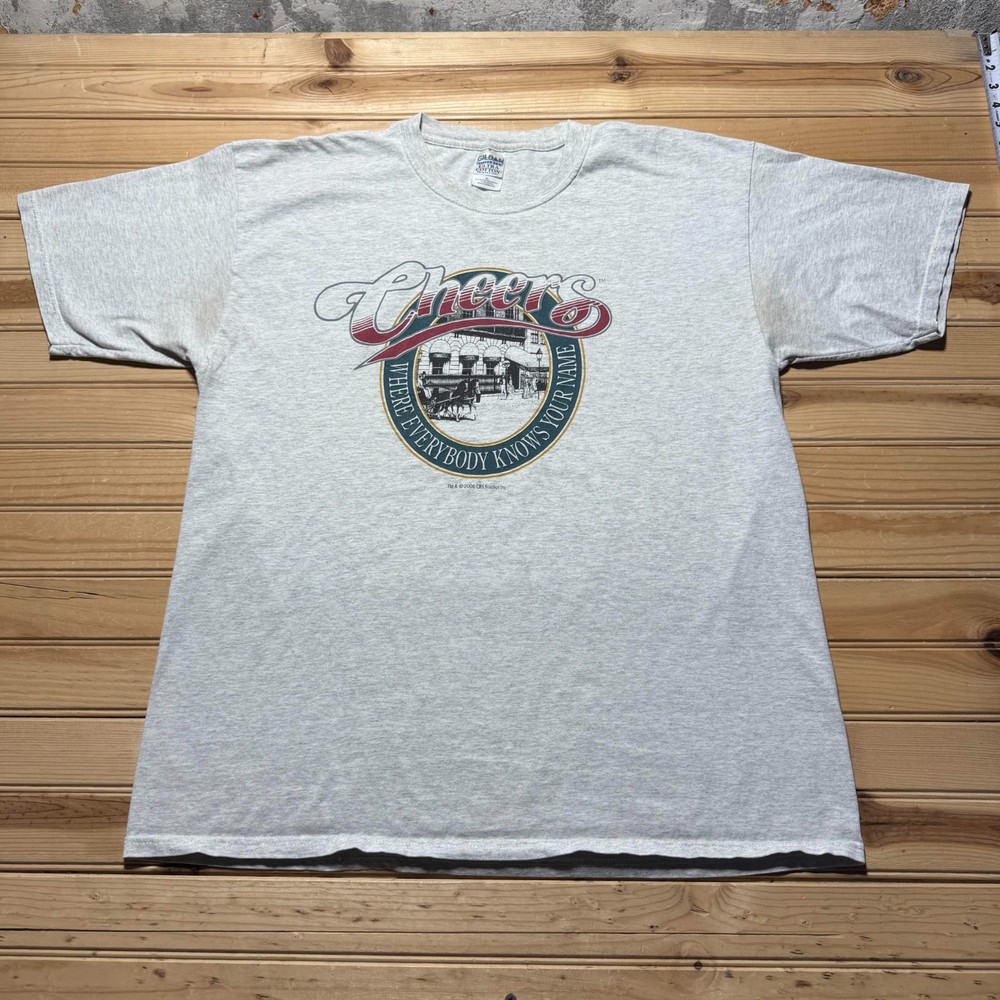 Y2K Cheers TV Sitcom Where Everybody Knows Your Name Graphic Heather T-Shirt XL