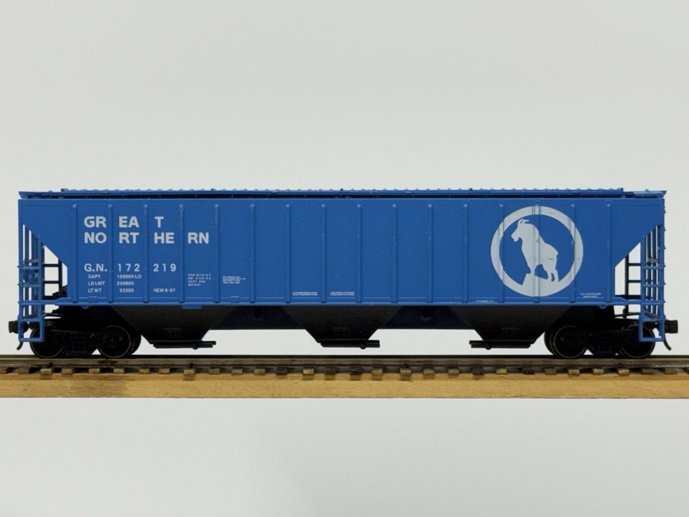 HO, Athearn, Great Northern, Blue PS-2 Covered Hopper # GN 172219, Ram Harold,