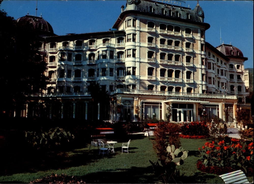 Hotel Regina Stresa Lago Maggiore vintage postcard e654