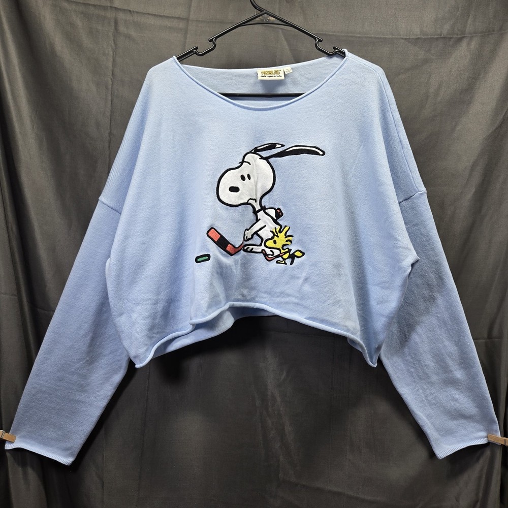 Peanuts X Aeropostale Snoopy Hockey Cropped Light Blue Sweatshirt Women's Large