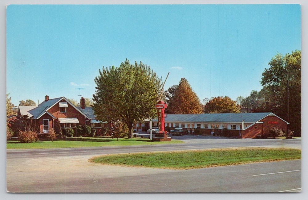 Tennessee Motel LaFollette TN Chrome Postcard Highway 25-W Vintage AAA
