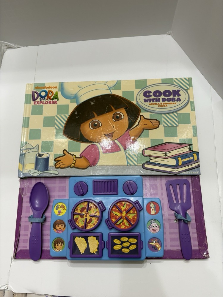 Cook With Dora the Explorer Abuela's Birthday Fiesta 2011 With Sound/toys-image