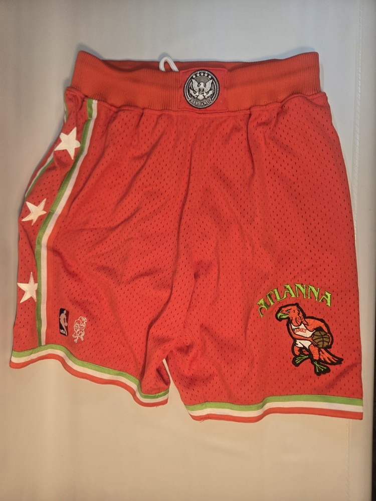 Mitchell & Ness Swingman NBA Red Mesh Athletic Shorts Men's Size M