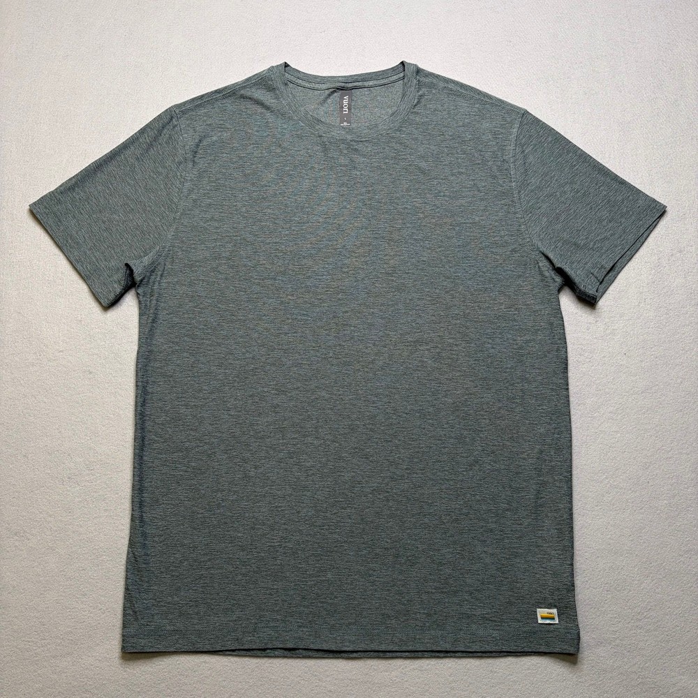 Vuori Strato Tech Tee Men’s L Green Short Sleeve Athletic Performance T-Shirt
